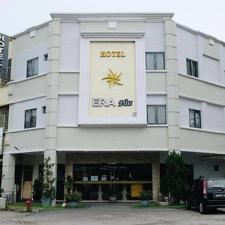 Era Plus Hotel Seri Kembangan Exterior foto