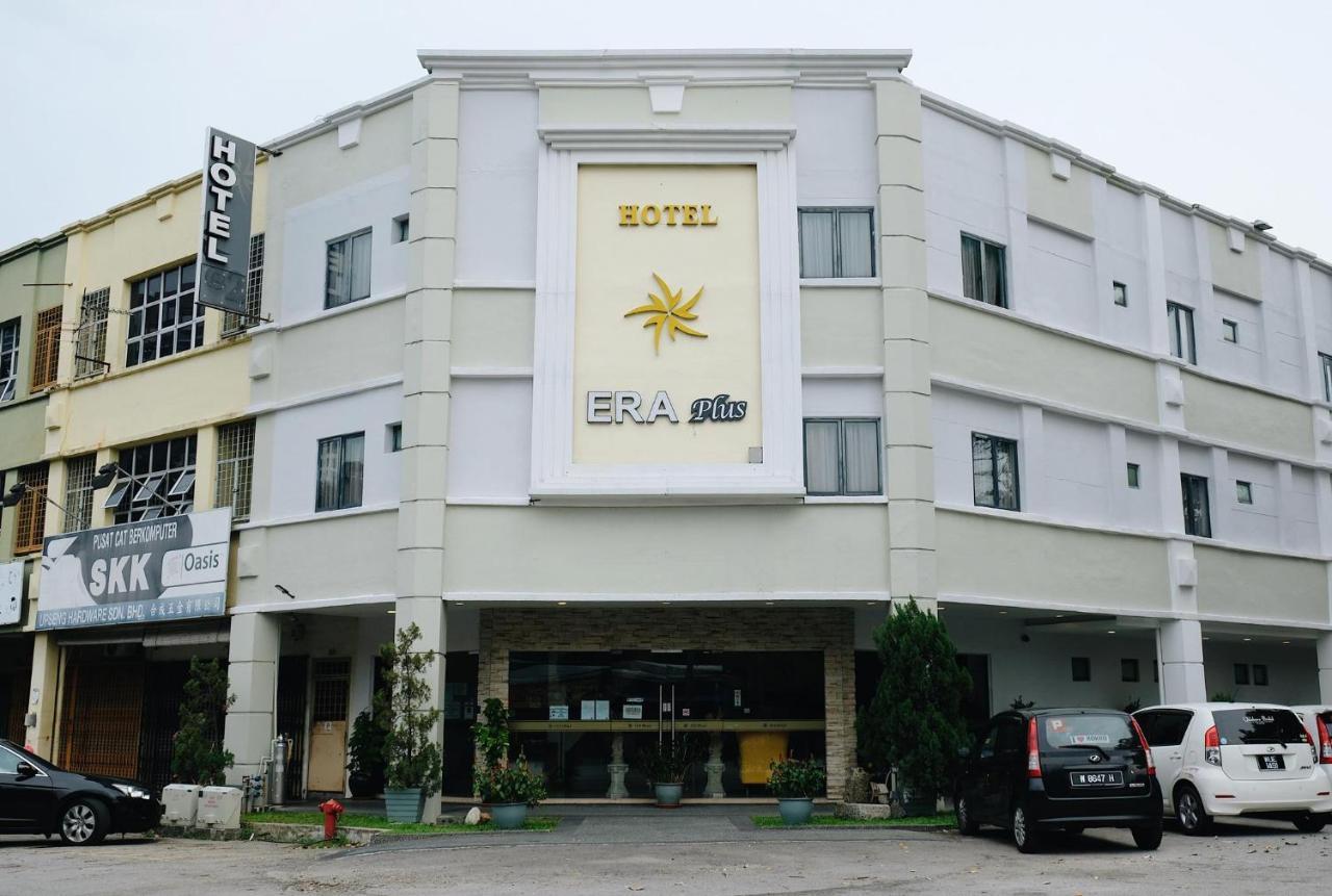 Era Plus Hotel Seri Kembangan Exterior foto