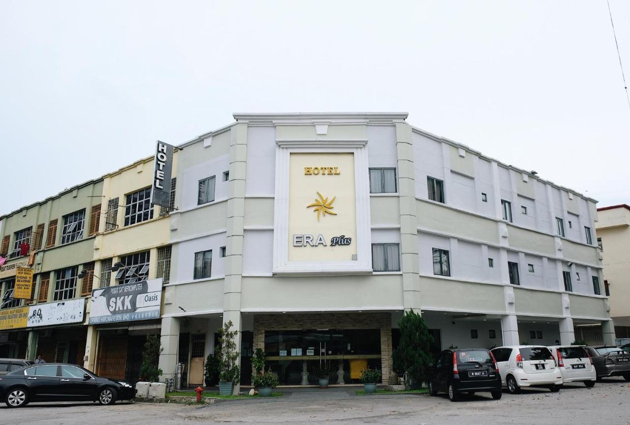 Era Plus Hotel Seri Kembangan Exterior foto