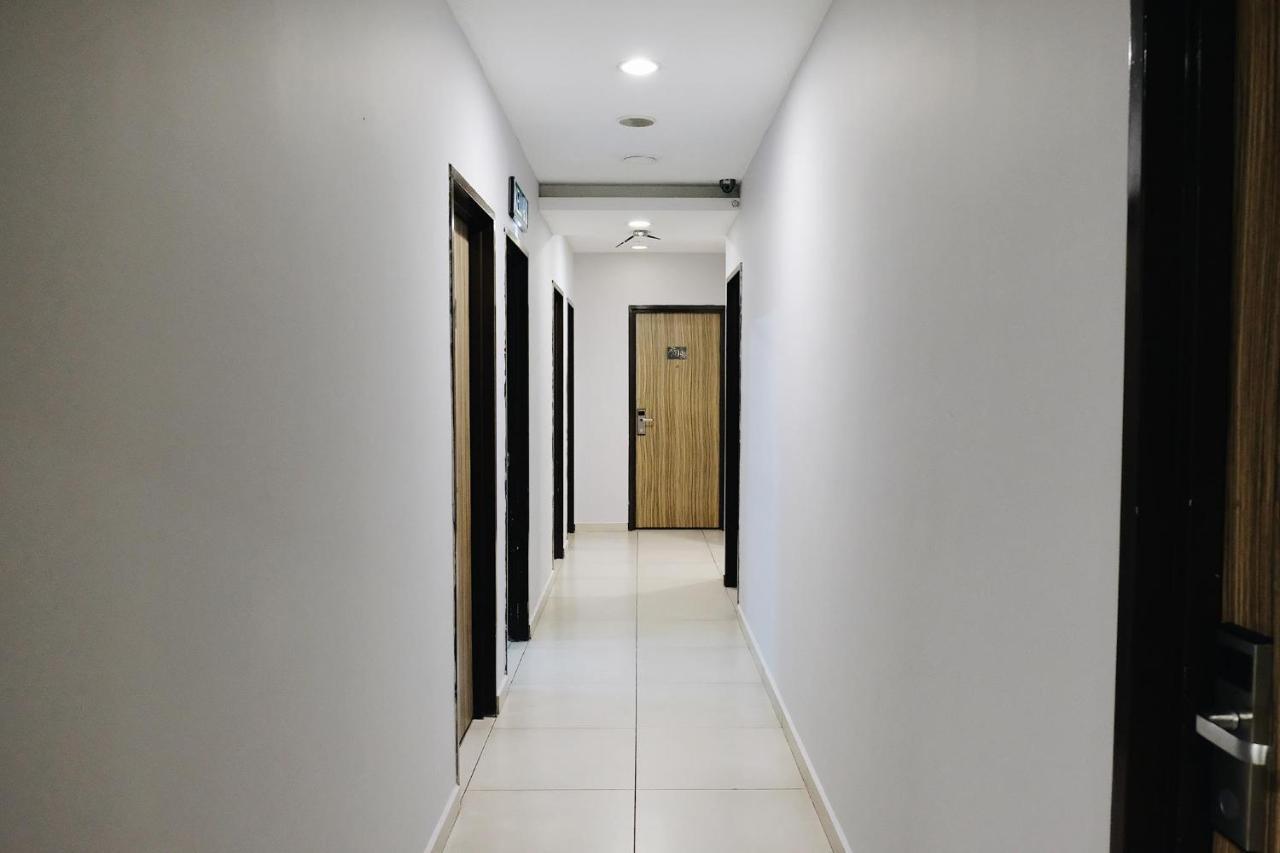Era Plus Hotel Seri Kembangan Exterior foto